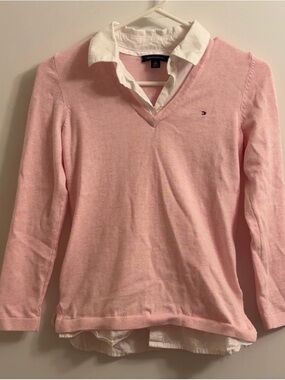 Tommy Hilfiger Light Pink V-Neck Sweater with White Collar